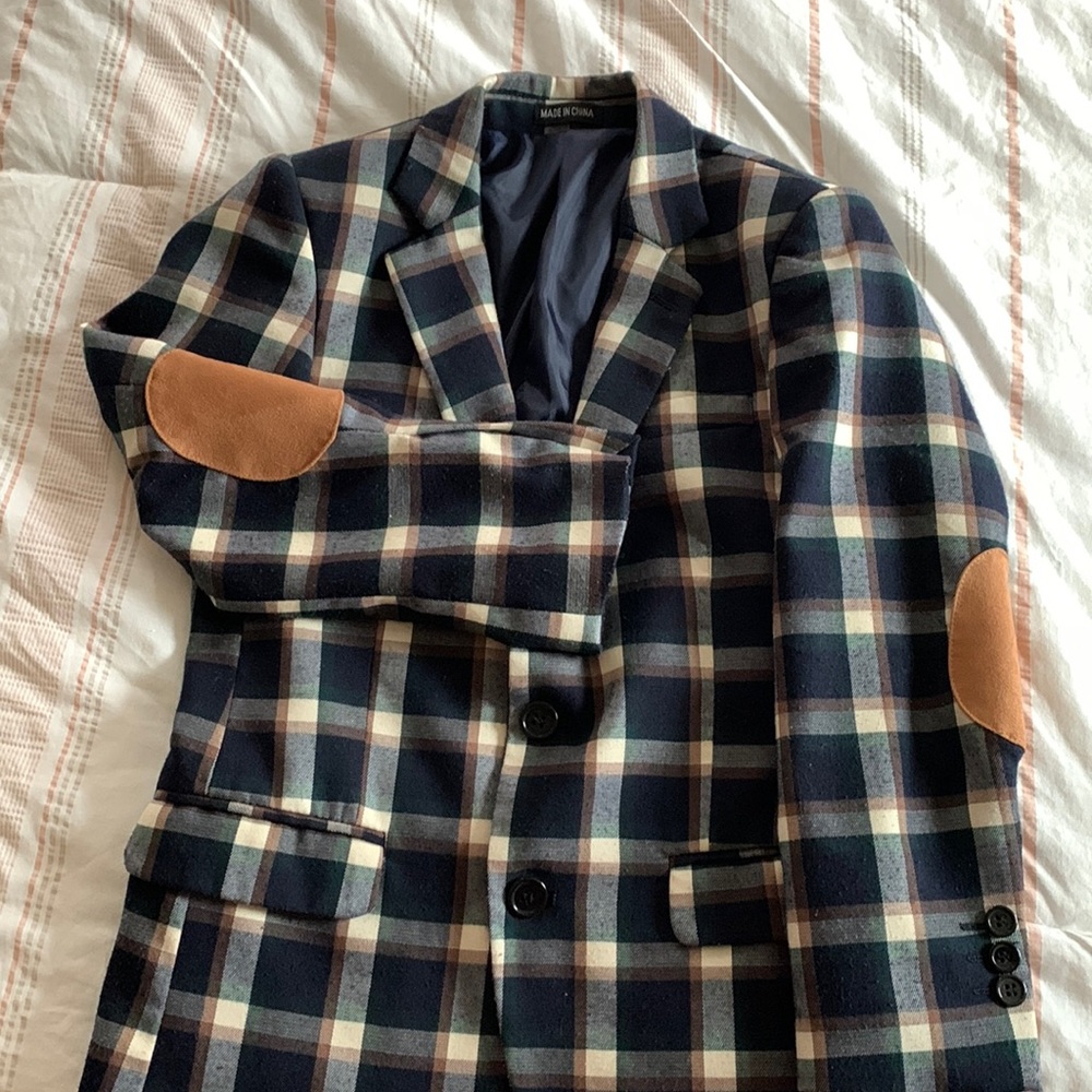 2 Boys blazers! Good condition. No rips, tears or stains.